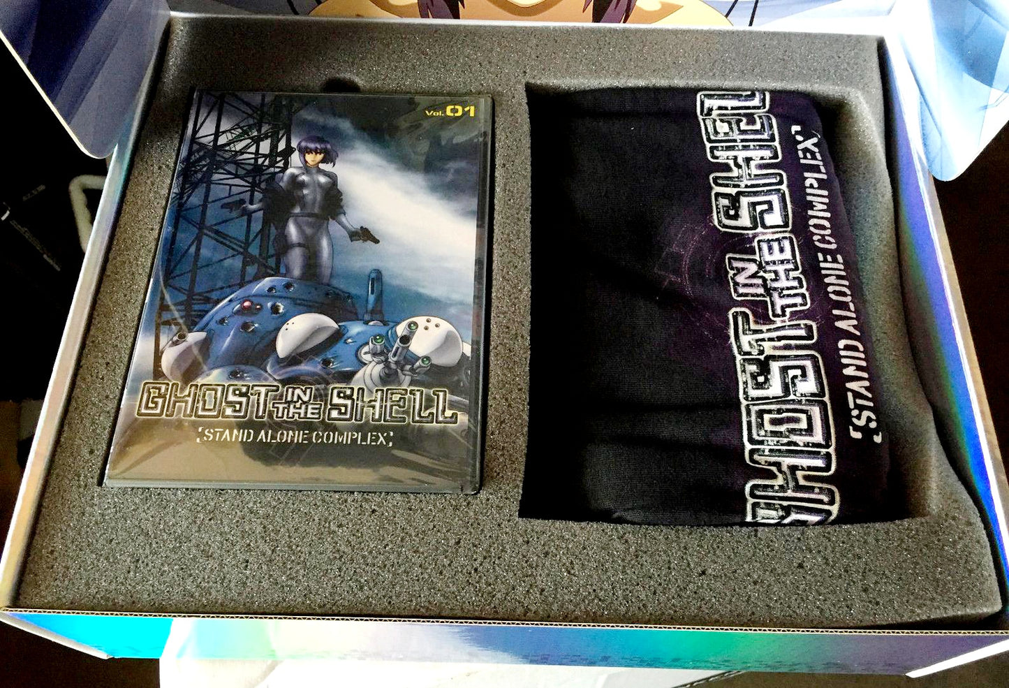 Ghost in the Shell: Stand Alone Complex Vol 1 VIP Kit wth Shirt